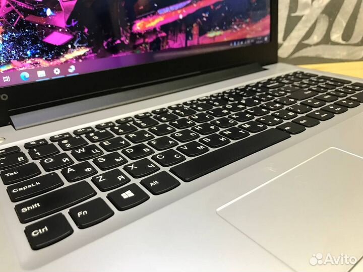 Тонкий ноутбук Lenovo core-i5/8gb/2видеокарты/SSD