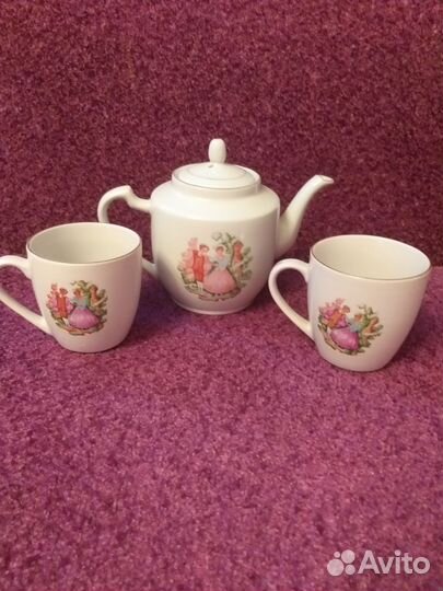 Чайник заварочный с кружками для чая