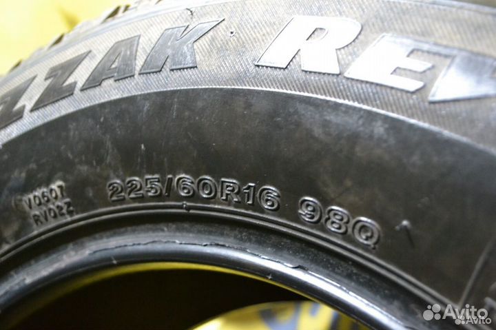 Bridgestone Blizzak Revo2 225/60 R16