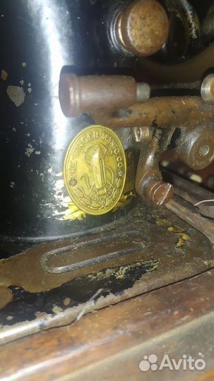 Швейная машинка зингер