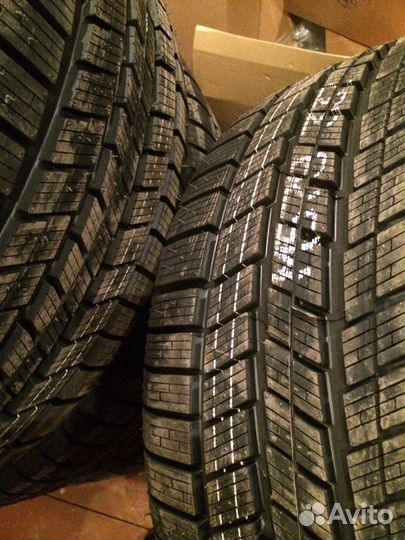 Pirelli Scorpion Ice&Snow 275/40 R20