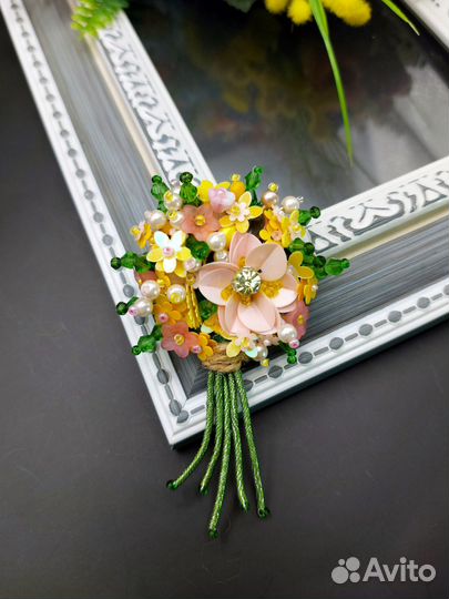 Брошь букет цветов