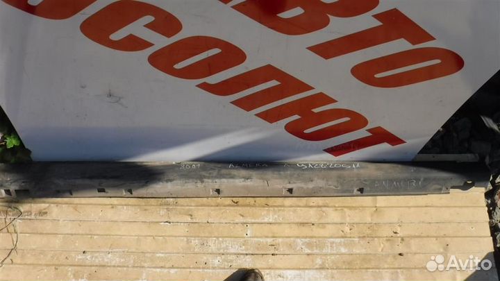 Накладка на порог (наружная) Nissan Almera (G15)