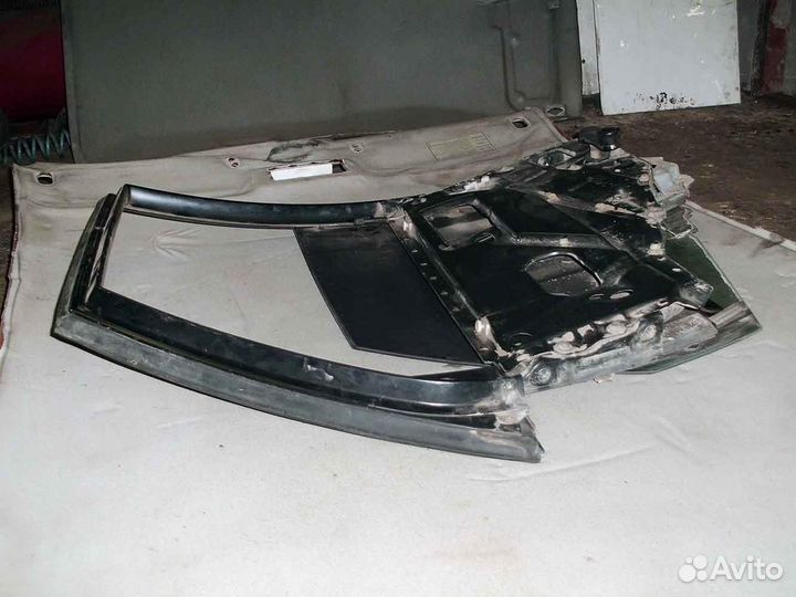 Стекло двери задней левой Audi 80 B3