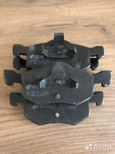 Колодки дисковые п. Ford Maverick Mazda Tribute