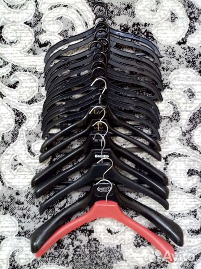 Плечики для верхней одежды