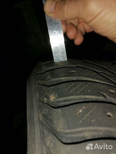 Yokohama IceGuard Stud IG65 215/65 R16 102T