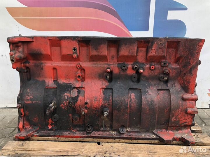 Блок двигателя Сummins Volvo VNL