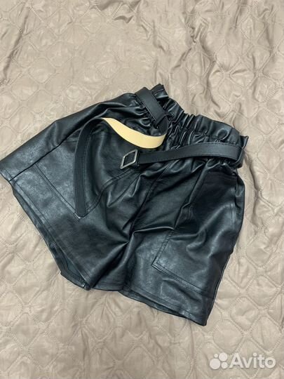 Кожаные шорты