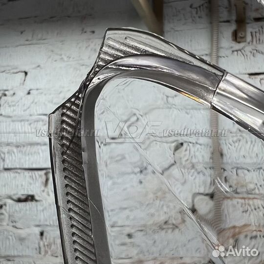 Уцененное стекло для фары Lexus IS (2005-2010) Пра