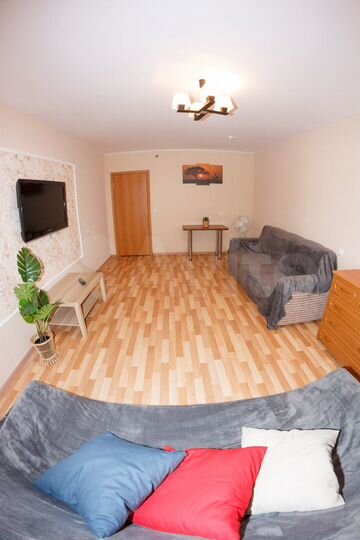 2-к. квартира, 65 м², 4/17 эт.