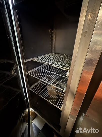 Холодильник производственный