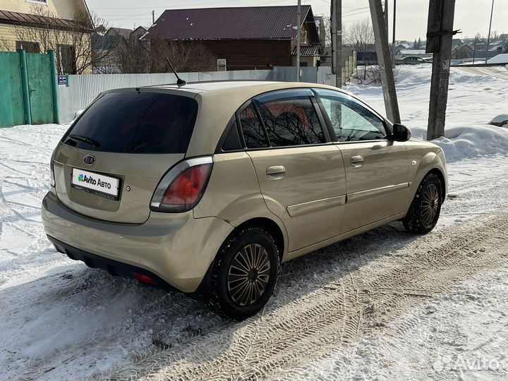 Kia Rio 1.4 AT, 2011, 175 000 км
