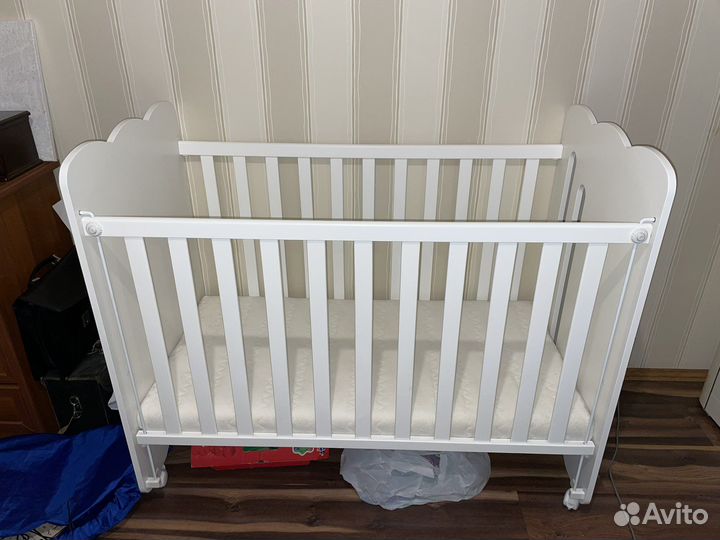 Кроватка детская Micuna, с зайчиком