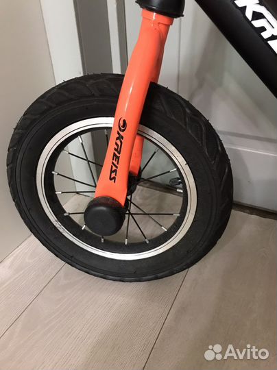 Беговел 12 дюймов