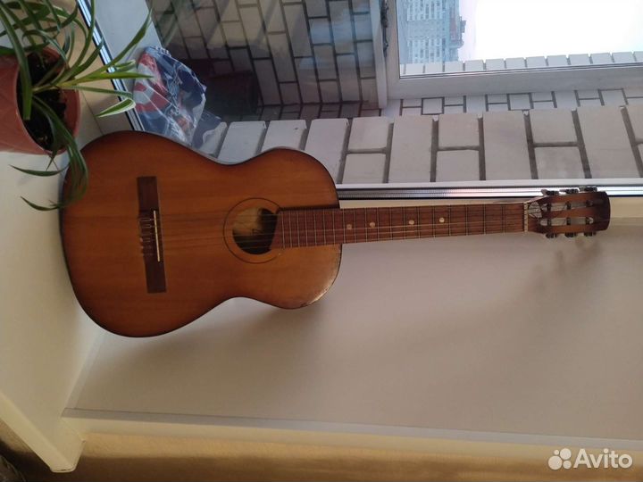 Классическая гитара бу