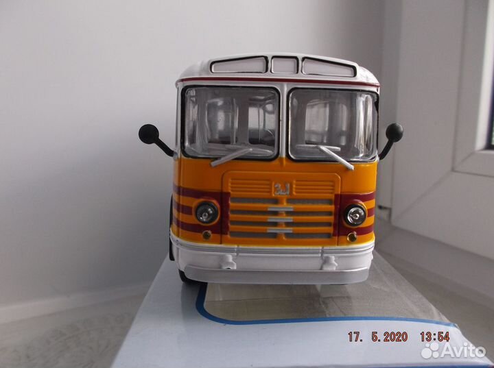 Модель автобуса