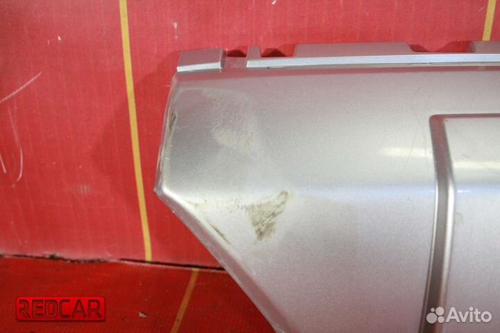 Накладка бампера зад средняя Mitsubishi Pajero 4