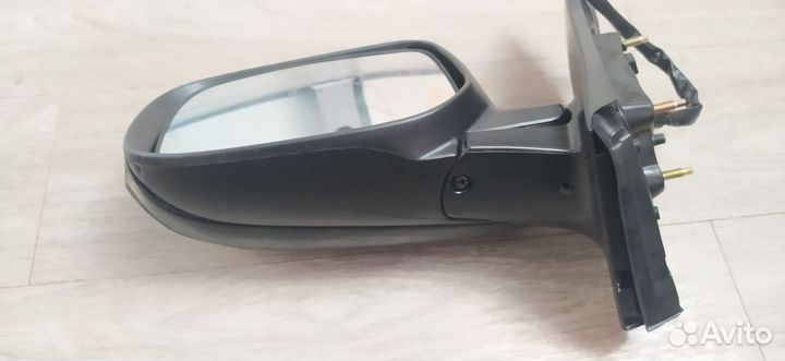 Зеркало Левое Toyota Corolla E150 2006-2010