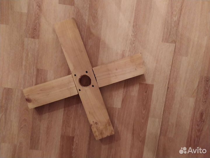 Крестовина для елки