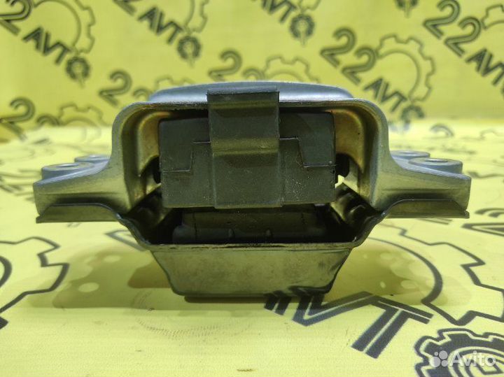 Подушка двигателя передняя левая Volkswagen Tiguan