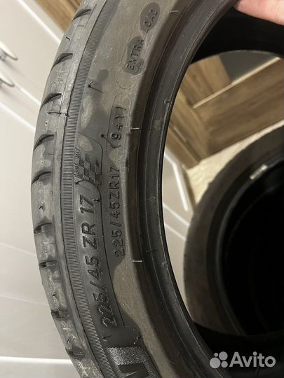 Michelin Pilot Sport 4 225/45 R17 94