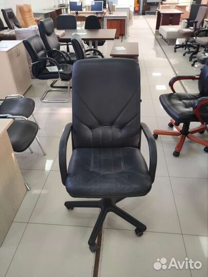 Компьютерное кресло, кресло руководителя, кресло