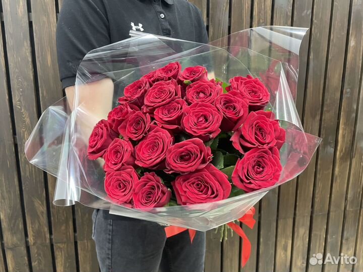 Букет свежих голландских роз 25 шт