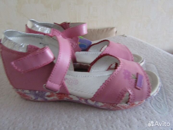 Сандали, босоножки