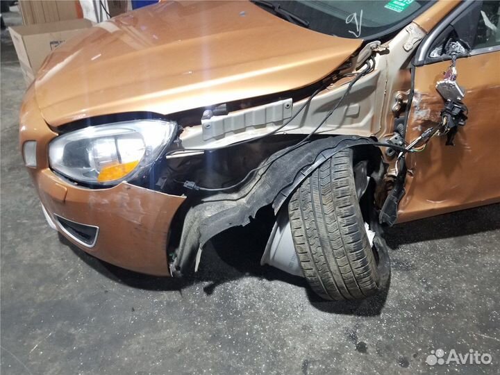 Разбор на запчасти Volvo S60