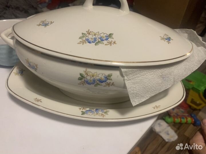 Кофейные чашки с блюдцами новые