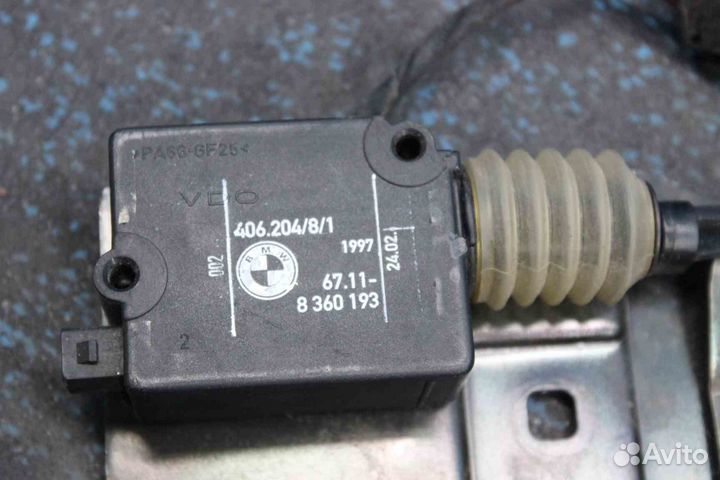 Замок стекла двери багажника BMW 5-Series (бмв 525