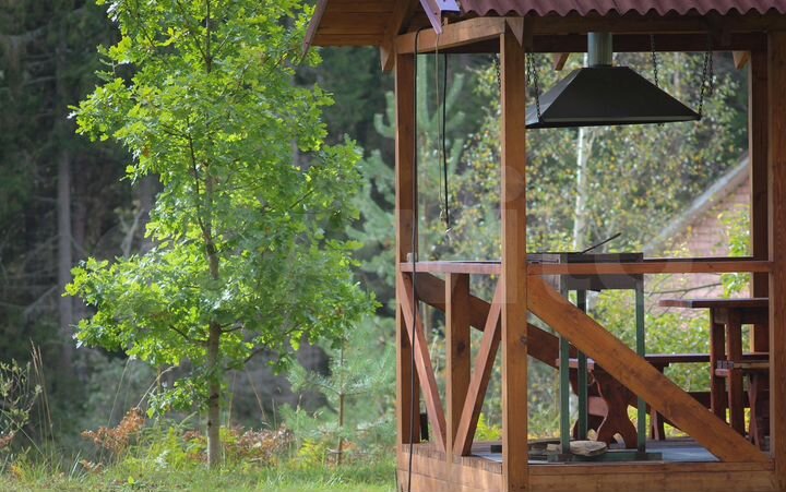 Дом 100 м² на участке 1,7 га