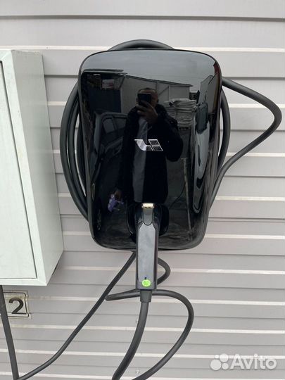 Монтаж зарядной станции для электомобиля