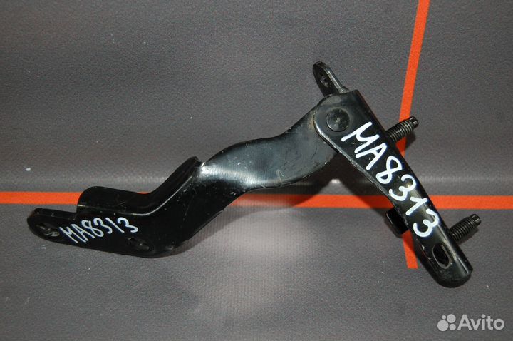 Петля двери багажника правая - Nissan X-Trail T32