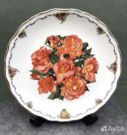 Тарелка декоративная розы Royal Albert Англия