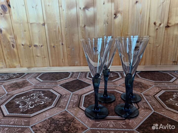 Бокалы коктейльные мартини Luigi Италия