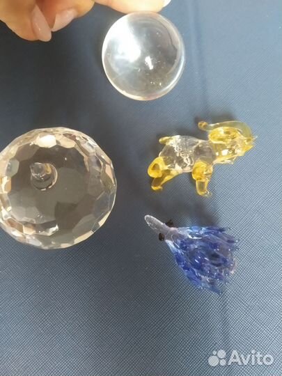 Фигурки из стекла, хрусталя