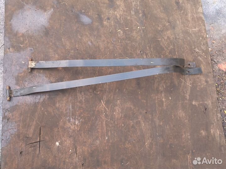 Ленты крепления бензобака на Kia Spectra