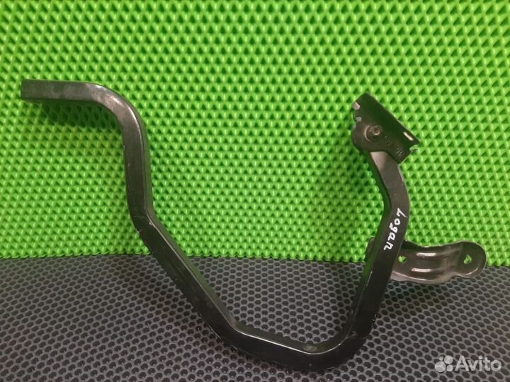 Петля крышки багажника Renault Logan 2005-2014