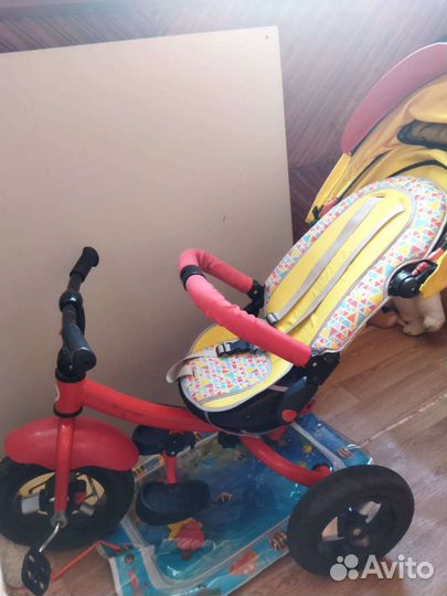 Трехколесный велосипед