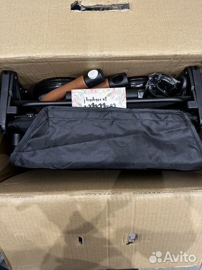 Прогулочная коляска yoya