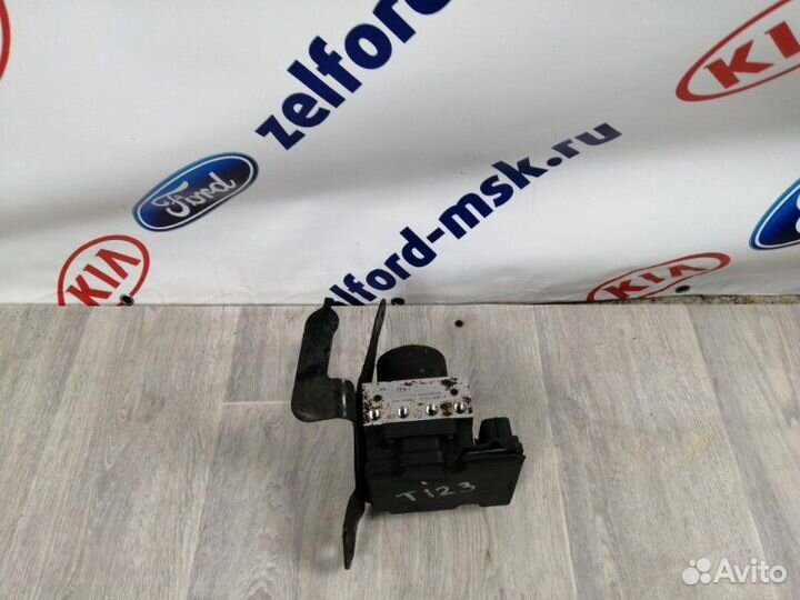 Блок abs Kia Ceed хэчбэк 2011