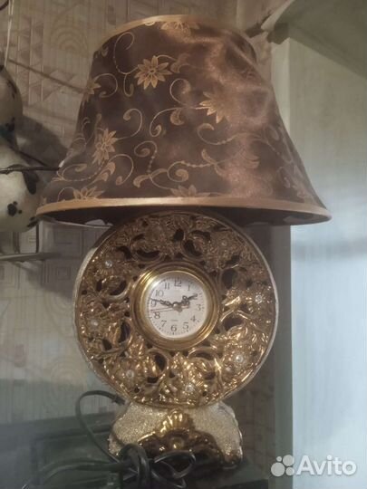 Абажур часы, светильник очень красивый