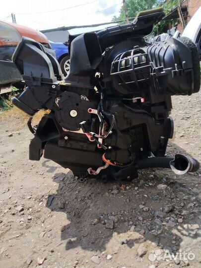 Корпус печки Renault Fluence 2010 года