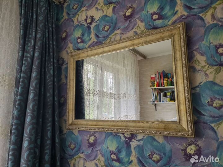 Зеркало интерьерное в багетной раме