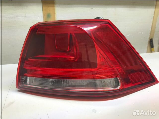 Задний правый фонарь внешний Volkswagen Golf 7