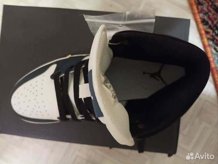 Кроссовки Найк джорданы