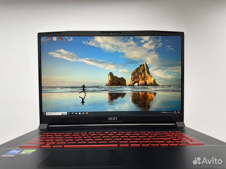 Игровой ноутбук MSI 17.3 i5/rtx3050/16gb/512gb