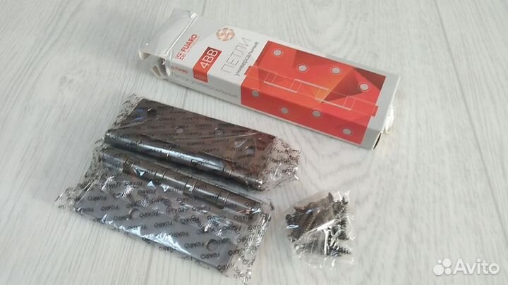 Петли для дверей